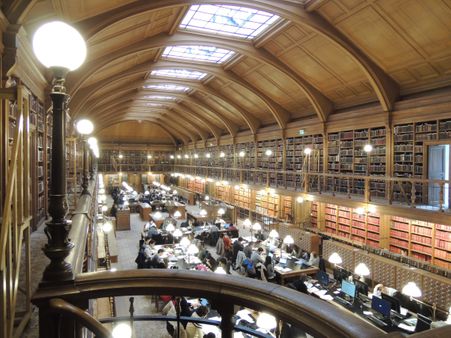 La salle de lecture de la Bibliothèque de l'Hôtel de Ville.
